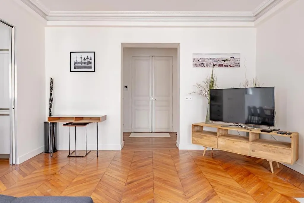 Διαμέρισμα Stylish Flat 2 Bedr By Champs Elysees