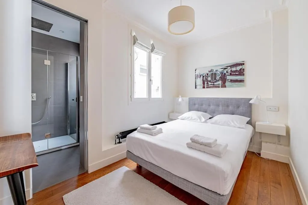 Apartment Stylish Flat 2 Bedr By Champs Elysees Paris